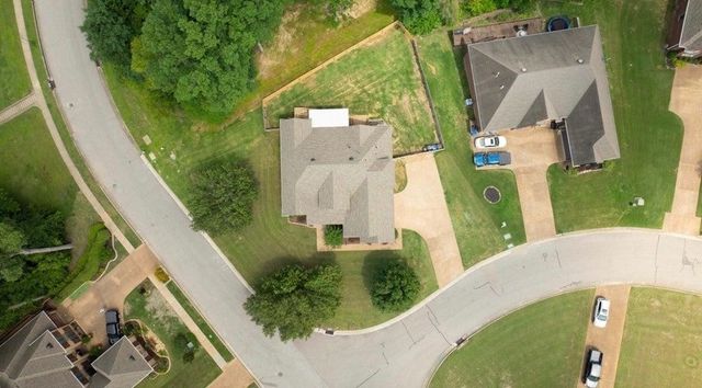 9441 LAKE BRIDGE DR, Lakeland, TN 38002