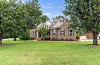 9441 LAKE BRIDGE DR, Lakeland, TN 38002