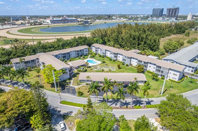 700 Layne Blvd 118, Hallandale Beach, FL 33009