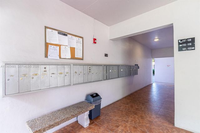 700 Layne Blvd 118, Hallandale Beach, FL 33009