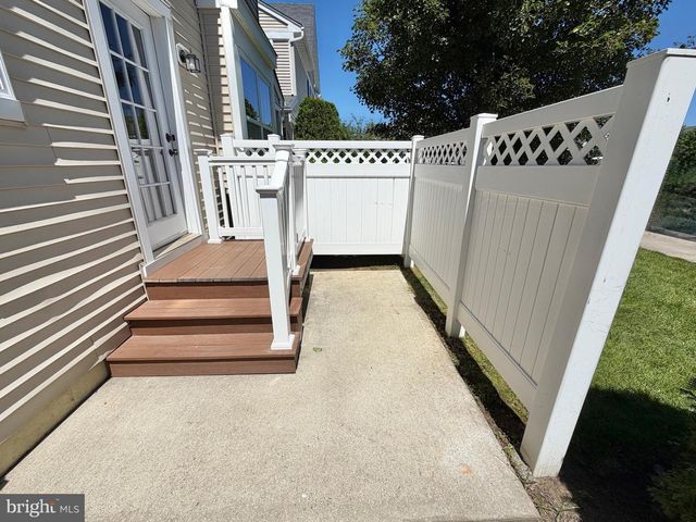 2601 LEXINGTON MEWS, Swedesboro, NJ 08085
