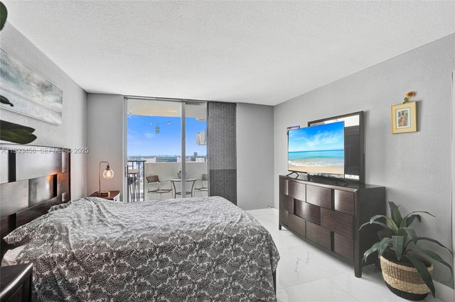 2750 NE 183rd St 2412, Aventura, FL 33160