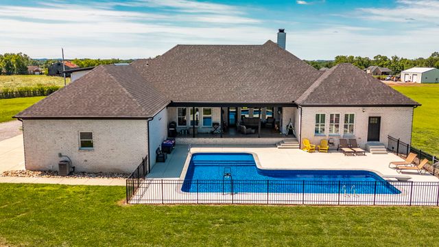 1322 Barry Ln, Gallatin, TN 37066