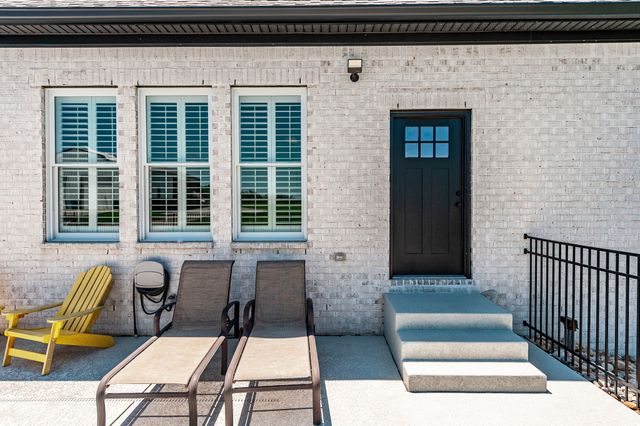 1322 Barry Ln, Gallatin, TN 37066