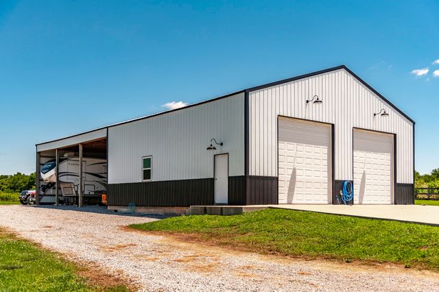 1322 Barry Ln, Gallatin, TN 37066