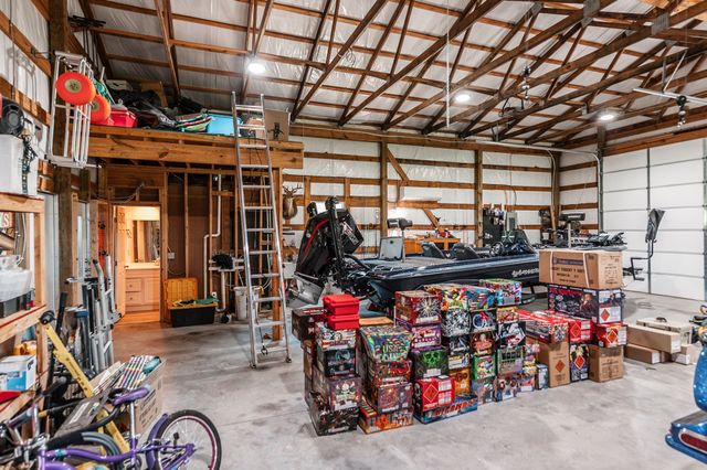 1322 Barry Ln, Gallatin, TN 37066