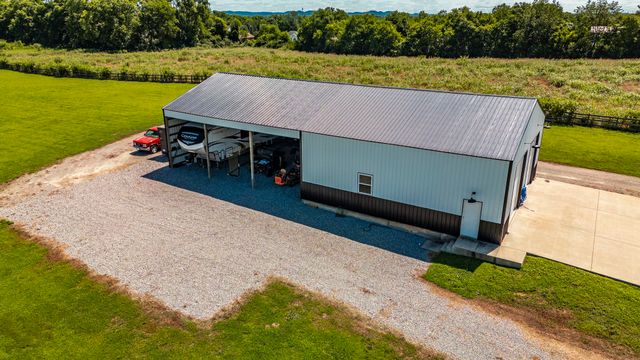 1322 Barry Ln, Gallatin, TN 37066