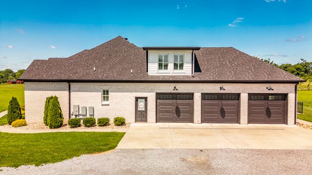 1322 Barry Ln, Gallatin, TN 37066