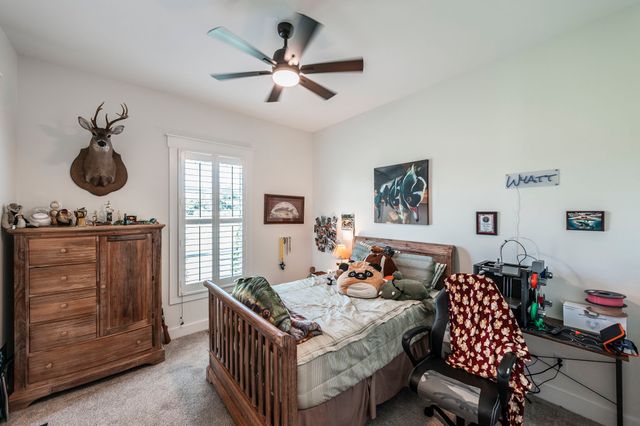 1322 Barry Ln, Gallatin, TN 37066