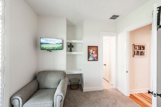1322 Barry Ln, Gallatin, TN 37066