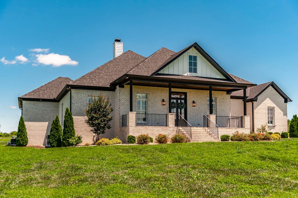 1322 Barry Ln, Gallatin, TN 37066