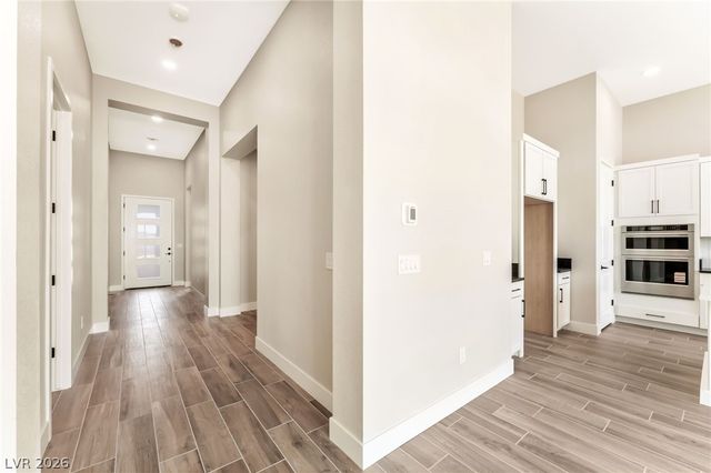1044 Skyview Cove Court, Las Vegas, NV 89138