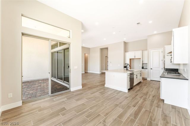 1044 Skyview Cove Court, Las Vegas, NV 89138