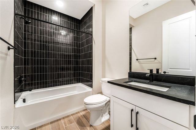 1044 Skyview Cove Court, Las Vegas, NV 89138