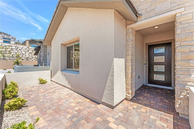 1044 Skyview Cove Court, Las Vegas, NV 89138