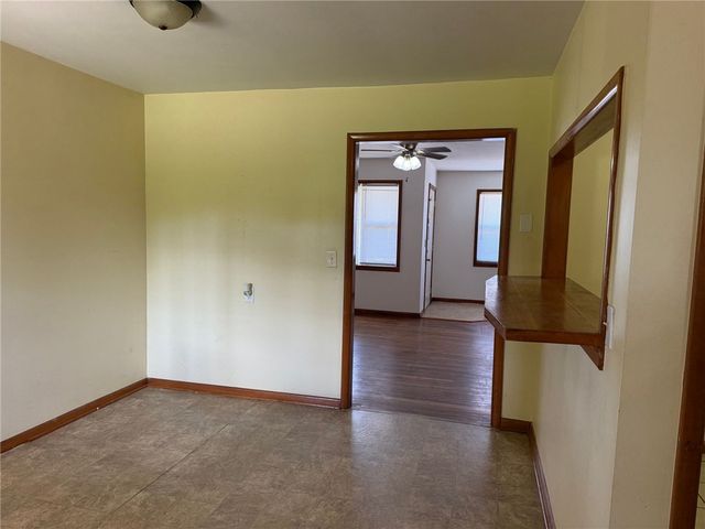 1212 W Pine Street, Rogers, AR 72756