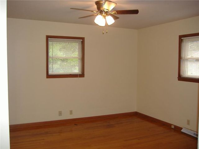 1212 W Pine Street, Rogers, AR 72756