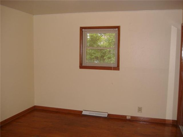 1212 W Pine Street, Rogers, AR 72756