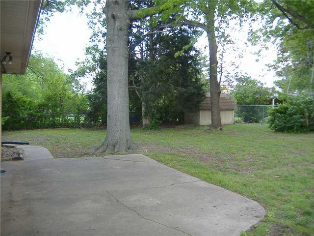 1212 W Pine Street, Rogers, AR 72756