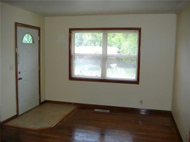 1212 W Pine Street, Rogers, AR 72756