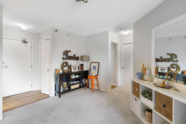 20 2nd Street NE P1606, Minneapolis, MN 55413