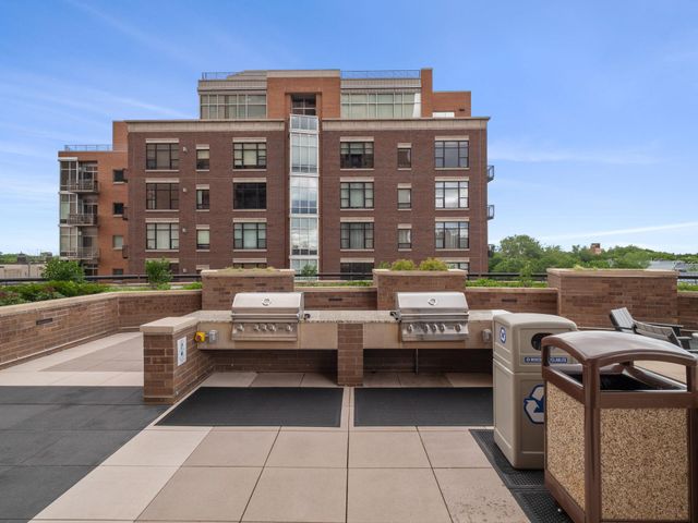 20 2nd Street NE P1606, Minneapolis, MN 55413