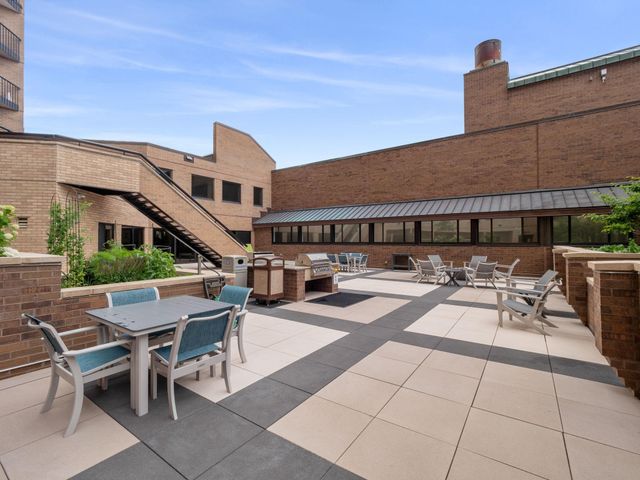 20 2nd Street NE P1606, Minneapolis, MN 55413