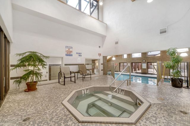 20 2nd Street NE P1606, Minneapolis, MN 55413