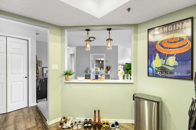 20 2nd Street NE P1606, Minneapolis, MN 55413