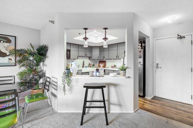 20 2nd Street NE P1606, Minneapolis, MN 55413