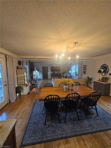 322 Quail Lane, Thomasville, NC 27360