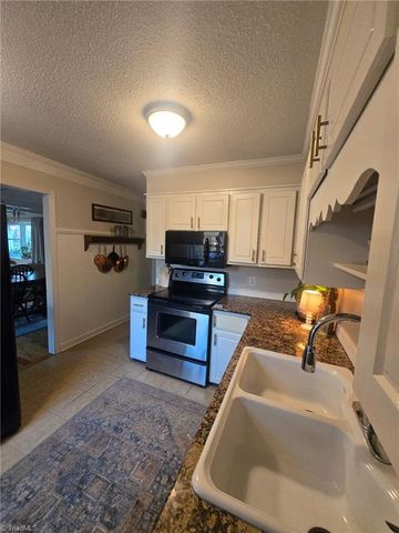 322 Quail Lane, Thomasville, NC 27360