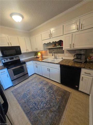 322 Quail Lane, Thomasville, NC 27360