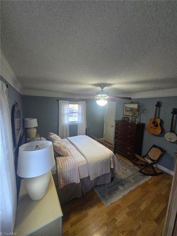 322 Quail Lane, Thomasville, NC 27360