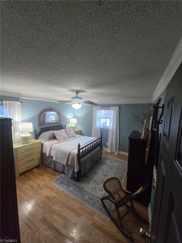 322 Quail Lane, Thomasville, NC 27360