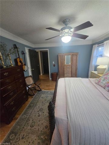 322 Quail Lane, Thomasville, NC 27360