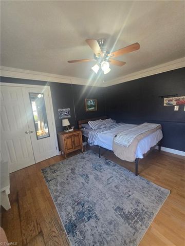 322 Quail Lane, Thomasville, NC 27360