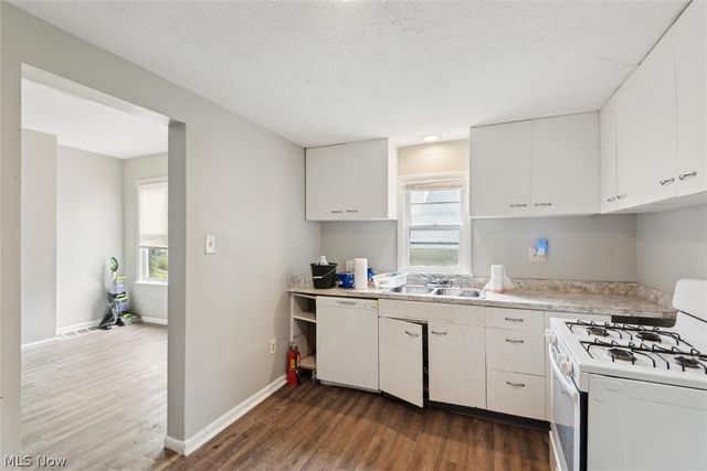 498 Gage Street, Akron, OH 44311