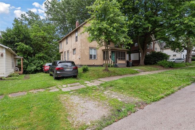 498 Gage Street, Akron, OH 44311