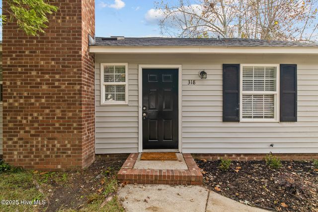 318 W Frances Street, Jacksonville, NC 28546
