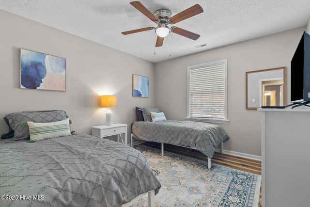 318 W Frances Street, Jacksonville, NC 28546