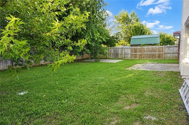 1403 SE 21st Street, Bentonville, AR 72712