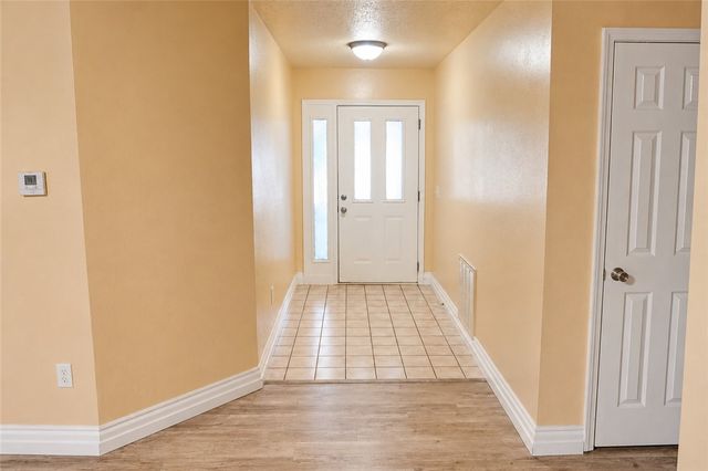 1403 SE 21st Street, Bentonville, AR 72712