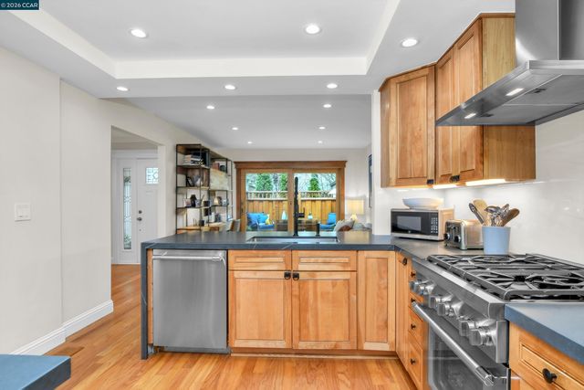 188 Alamo Sq, Alamo, CA 94507