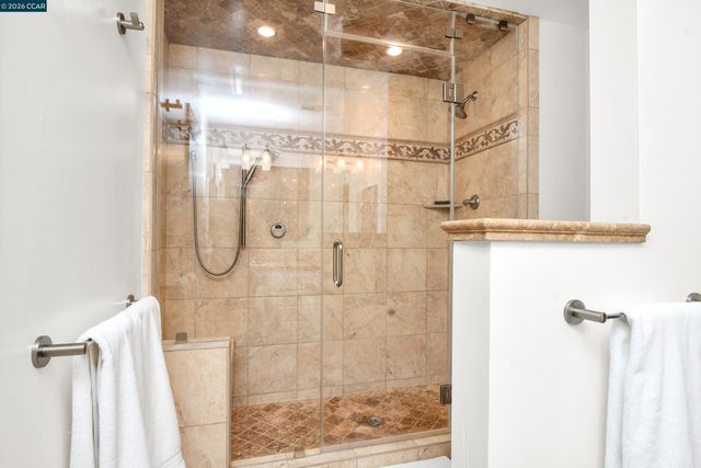 188 Alamo Sq, Alamo, CA 94507