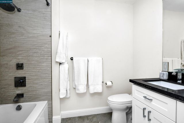 188 Alamo Sq, Alamo, CA 94507