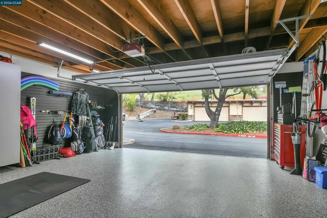 188 Alamo Sq, Alamo, CA 94507