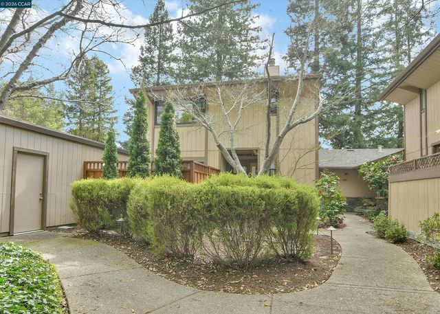 188 Alamo Sq, Alamo, CA 94507