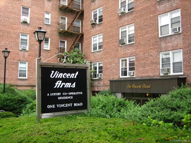 1 Vincent Road 6B, Bronxville, NY 10708