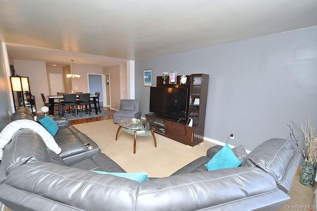 1 Vincent Road 6B, Bronxville, NY 10708